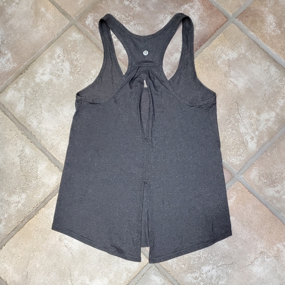 Lulu🍋Salute the Sun Tank - Picture 5 of 6